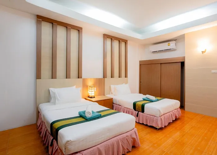 Tonsai Bay Resort